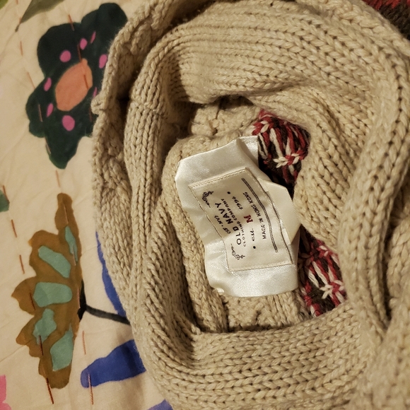 Sweater - Picture 3 of 5